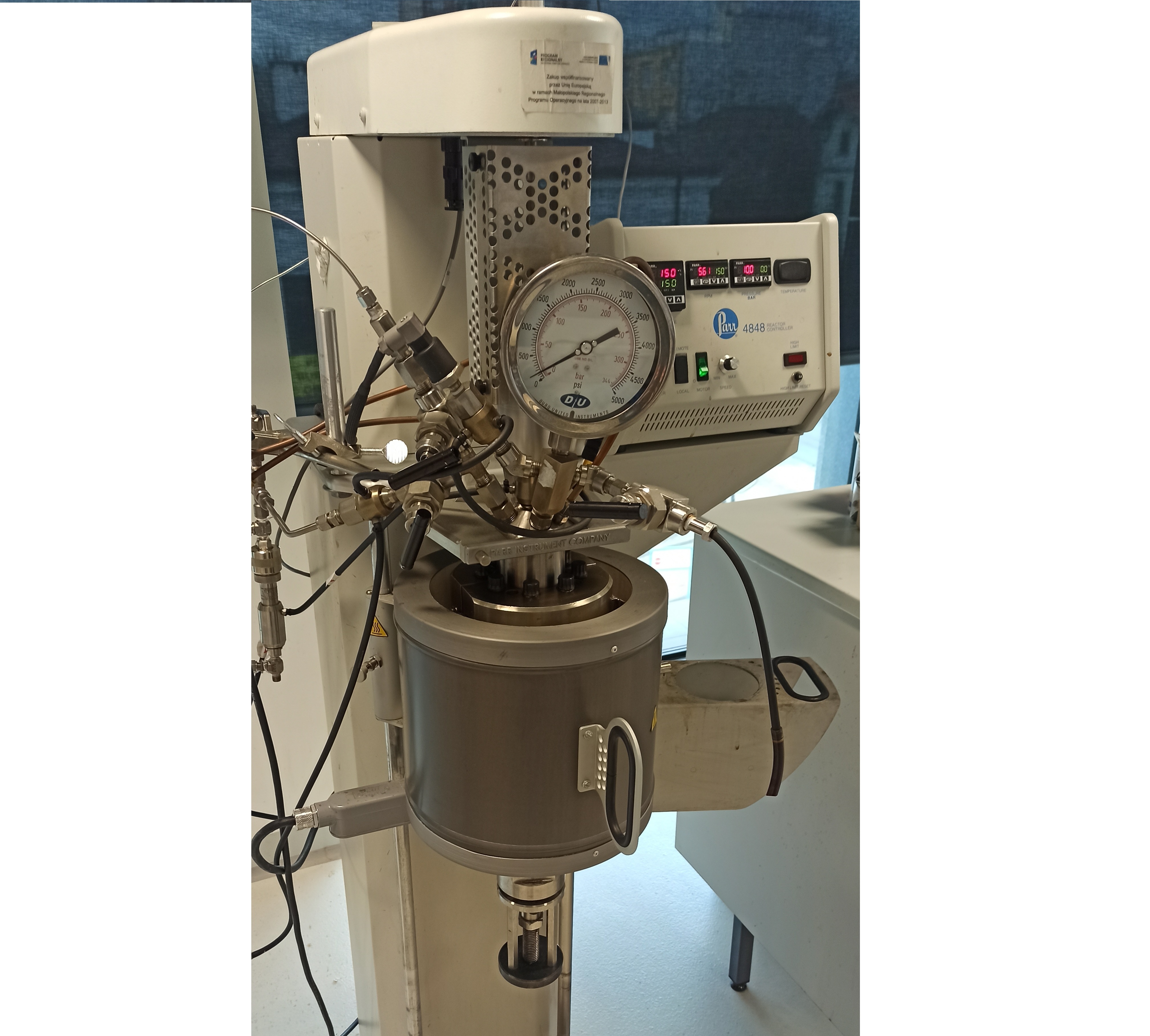 Batch autoclave 1